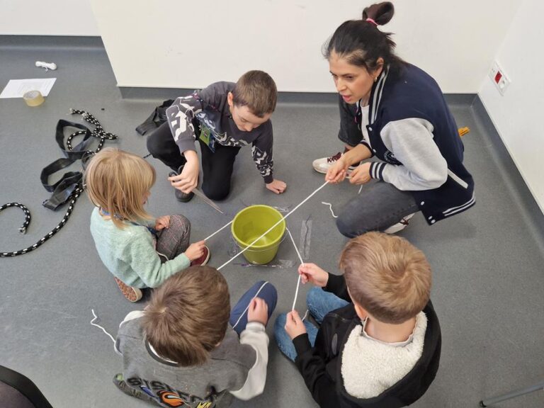 O współpracy i współdziałaniu w praktyce