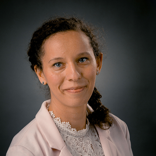 Magdalena Strajcher, Biuro Uniwersytetu Otwartego, zdjęcie portretowe